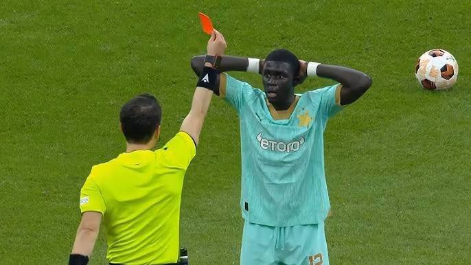 ” Match Cards 1st Half” in Football Sports Betting – Explained with Examples + Betting Tips