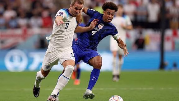 ”Home (-1.0)” Asian Handicap in Football Sports Betting – Explained with Examples + Betting Tips