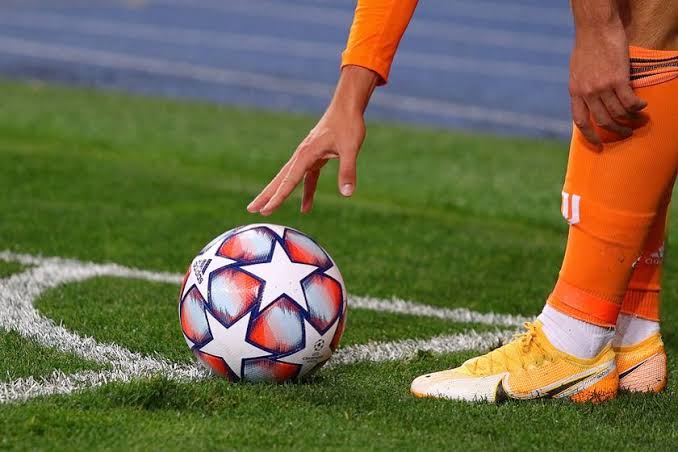 ”Under 12.5 | Corners – Over/Under” in football sports betting Explained with Examples + Betting Tips