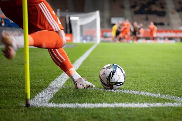 ”Under 5.5 | Home Team Total Corners” in football Sports Betting Explained with Examples + Betting Tips