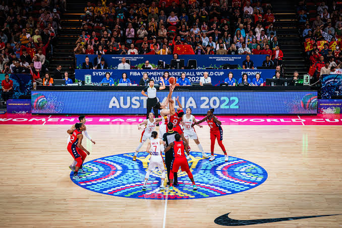 ”Over 42.5 | 2nd quarter – Over/Under” in basketball sports betting with Examples + Betting Tips