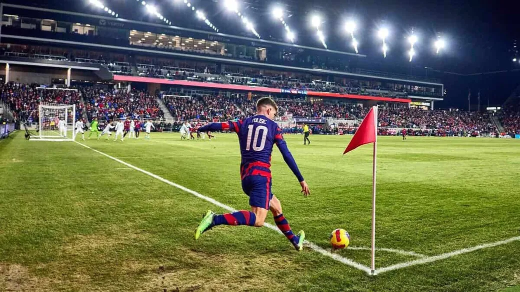 1st Half – Corner Handicap (+0.5) in Football Sports Betting Explained with Examples + Betting Tips