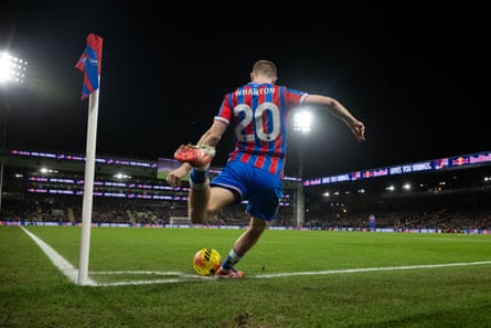 1st Half – Corner Handicap (+1.5) in Football Sports Betting Explained with Examples + Betting Tips